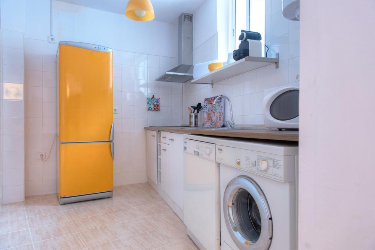 Sunny & Quiet In Historic Center Apartment